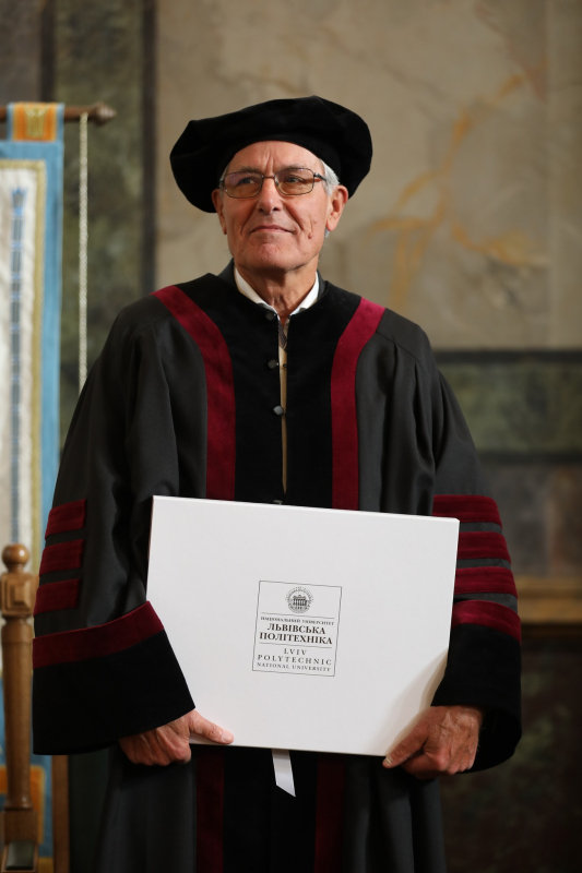 Фото з урочистостей у Львівській політехніці