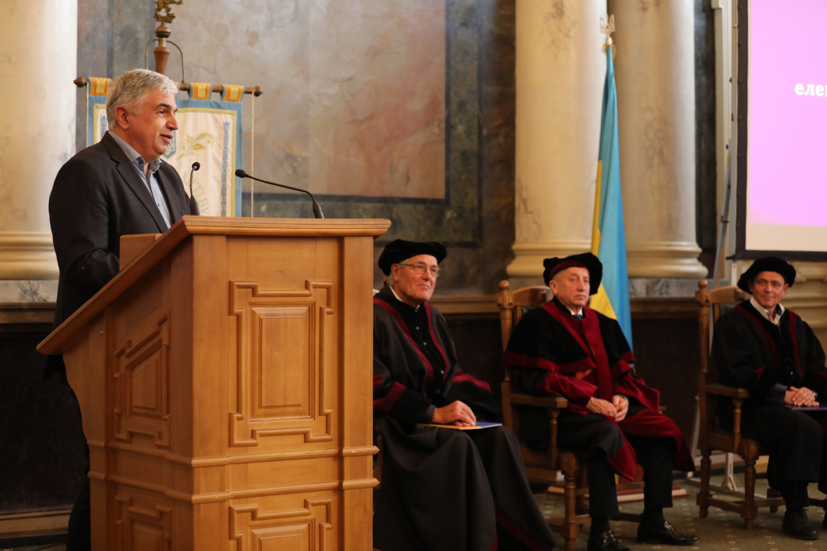 Фото з урочистостей у Львівській політехніці