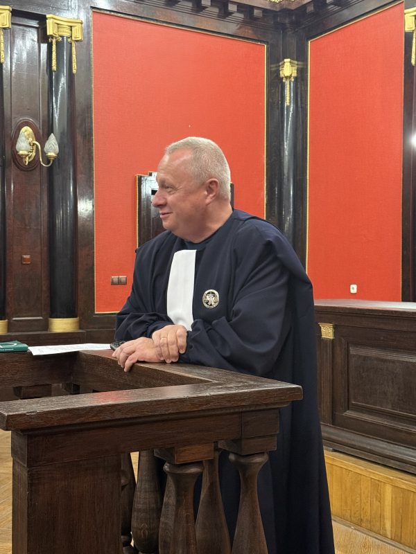 Фото з відвідин суду