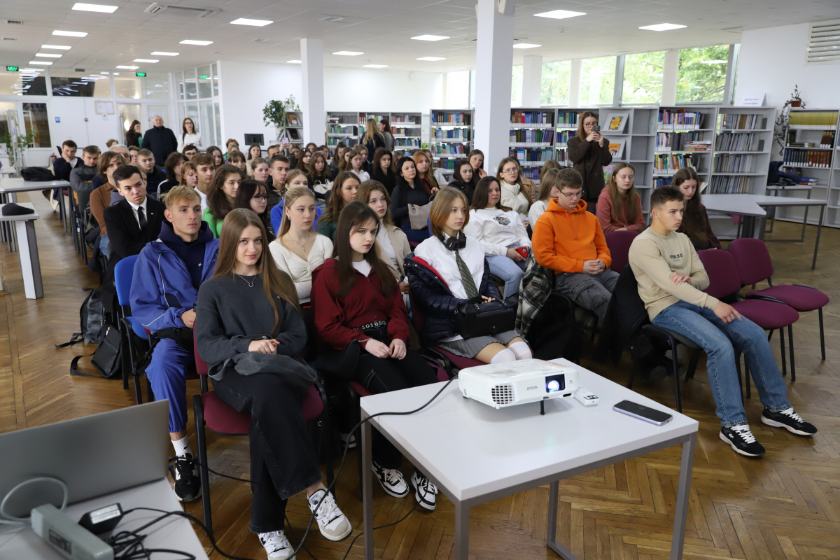 Фото з відкриття курсу