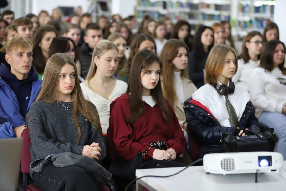 Фото з відкриття курсу