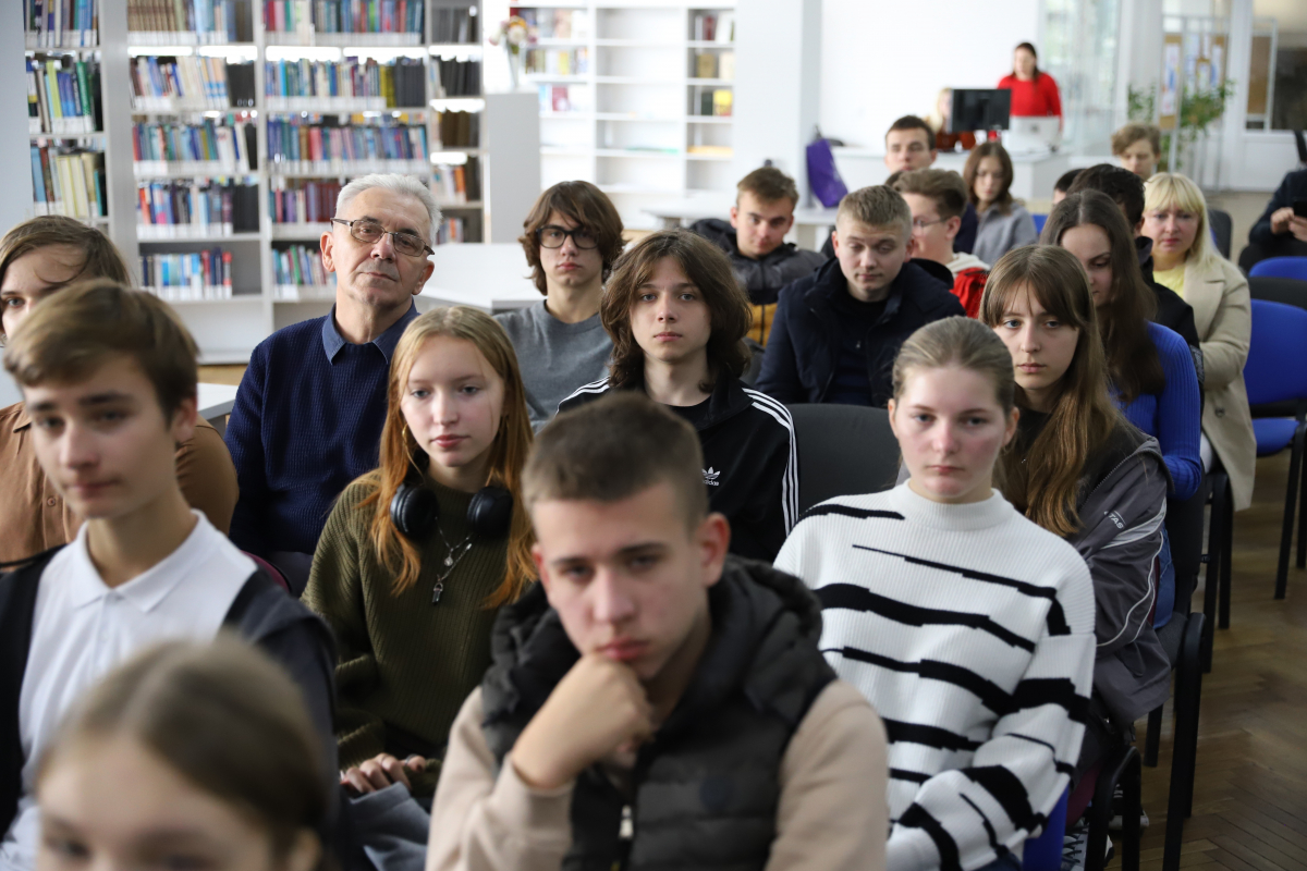 Фото з відкриття курсу