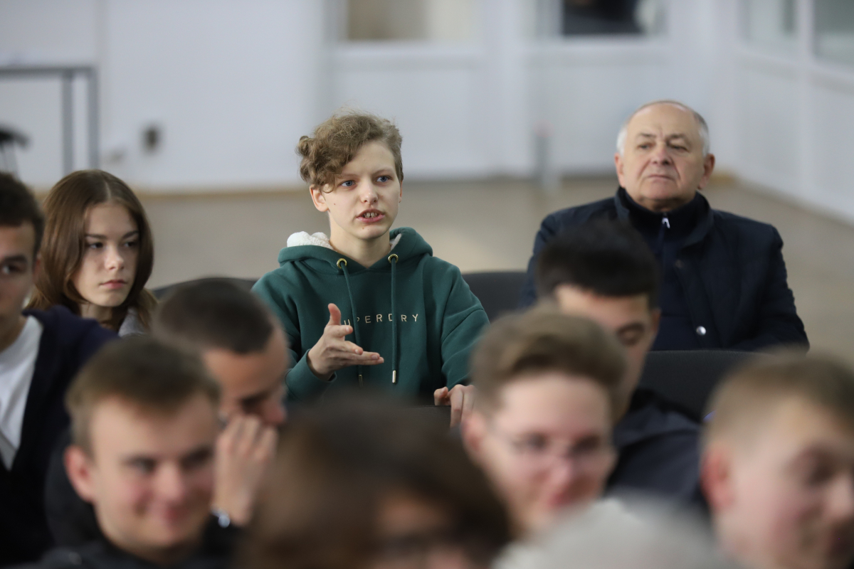 Фото з відкриття курсу