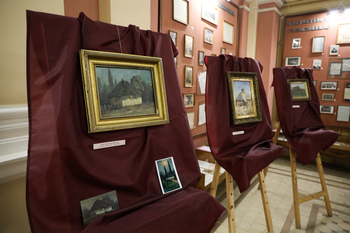 Фото з виставки у Львівській політехніці