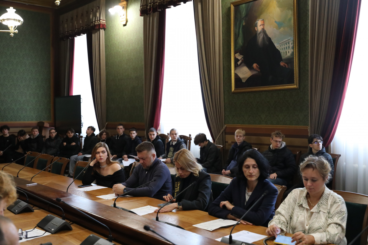 Фото із презентації проєкту