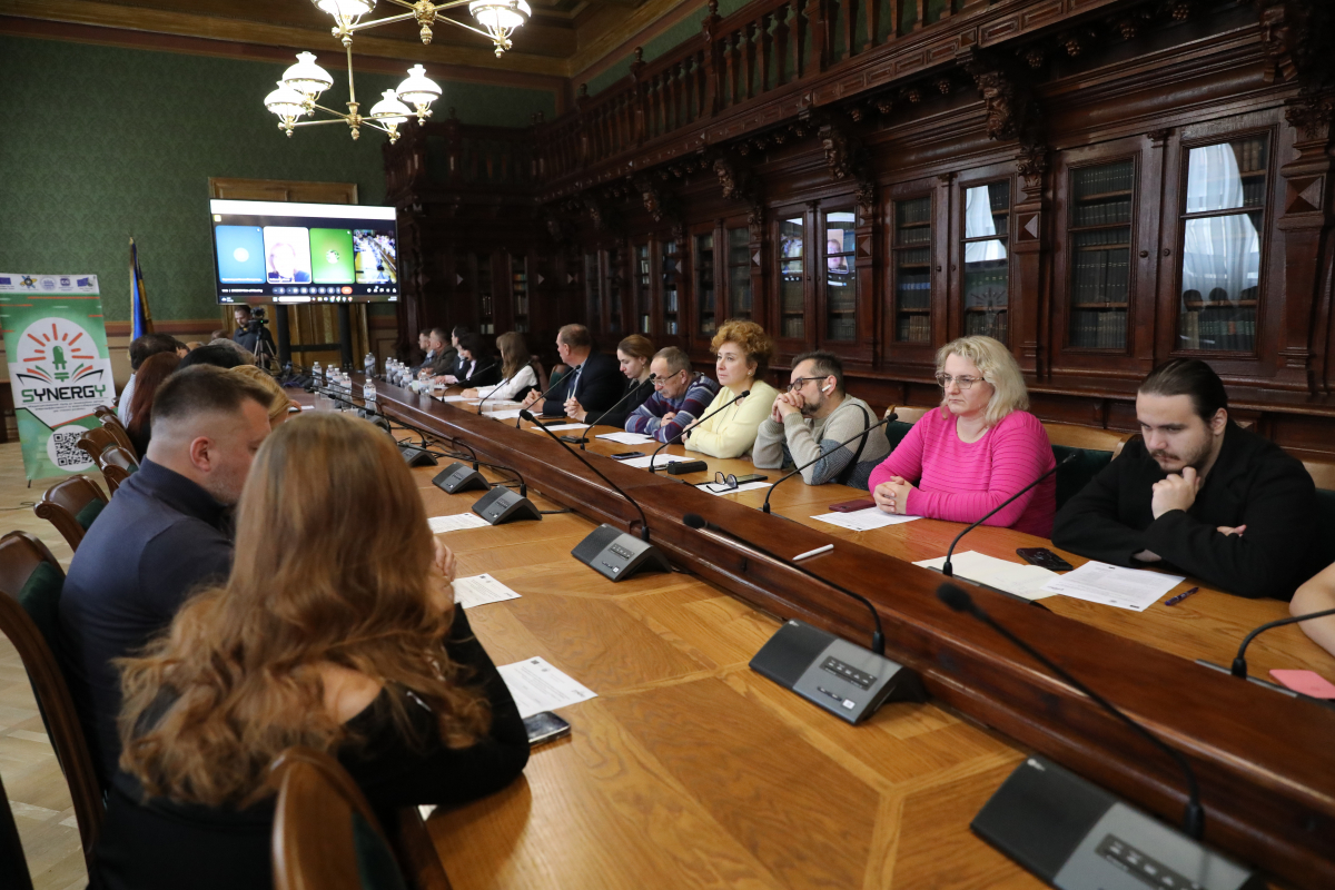 Фото із презентації проєкту