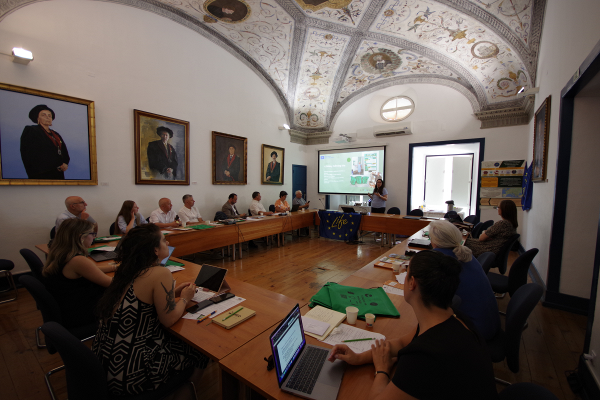 Фото із зустрічі у Португалії