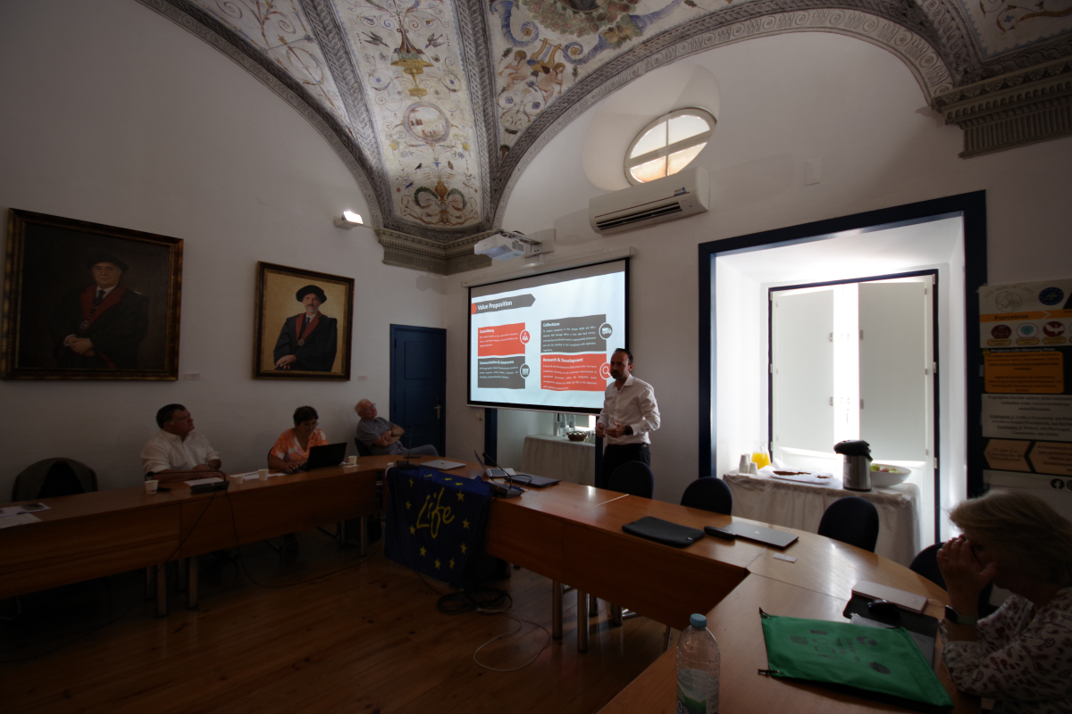 Фото із зустрічі у Португалії