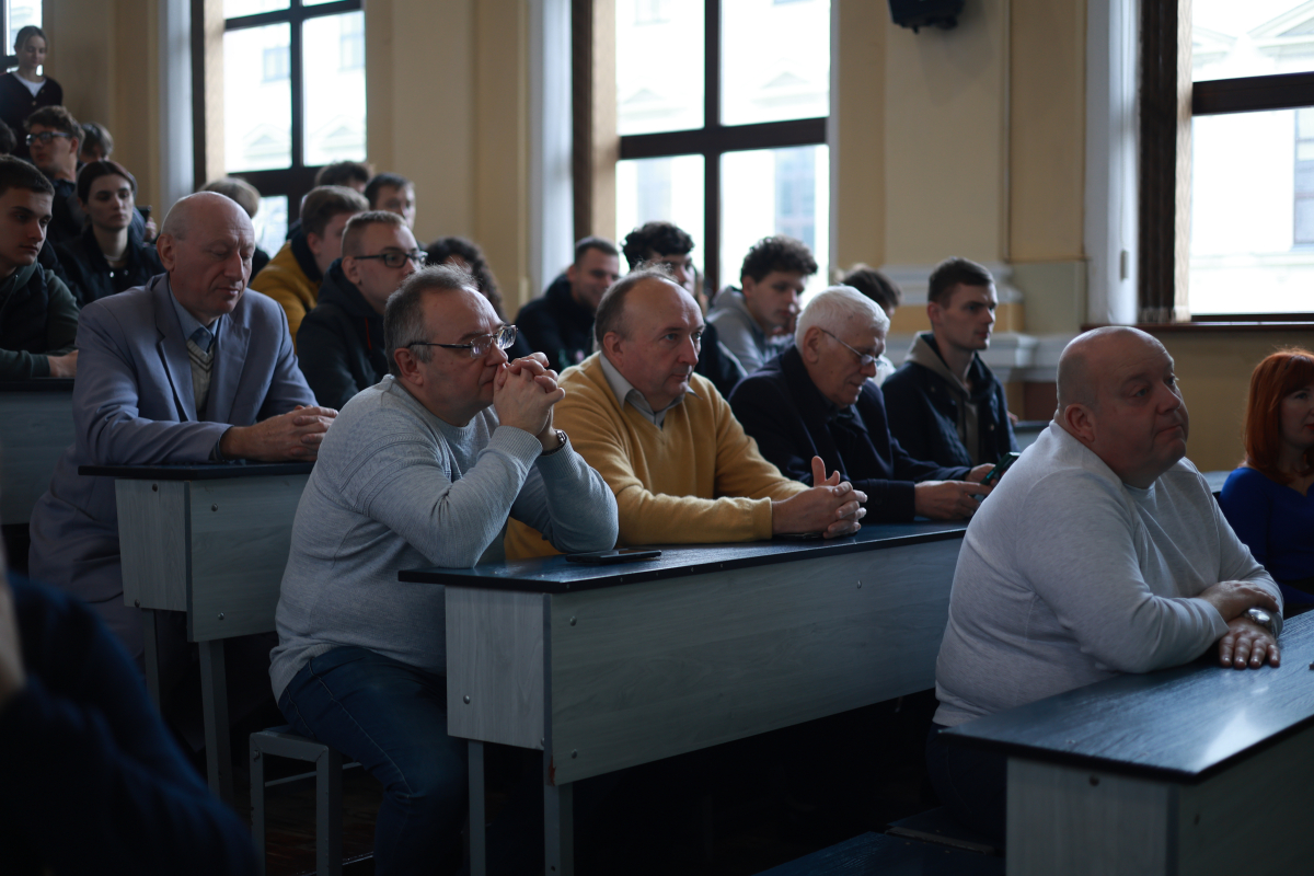 Фото із зустрічі у Львівській політехніці