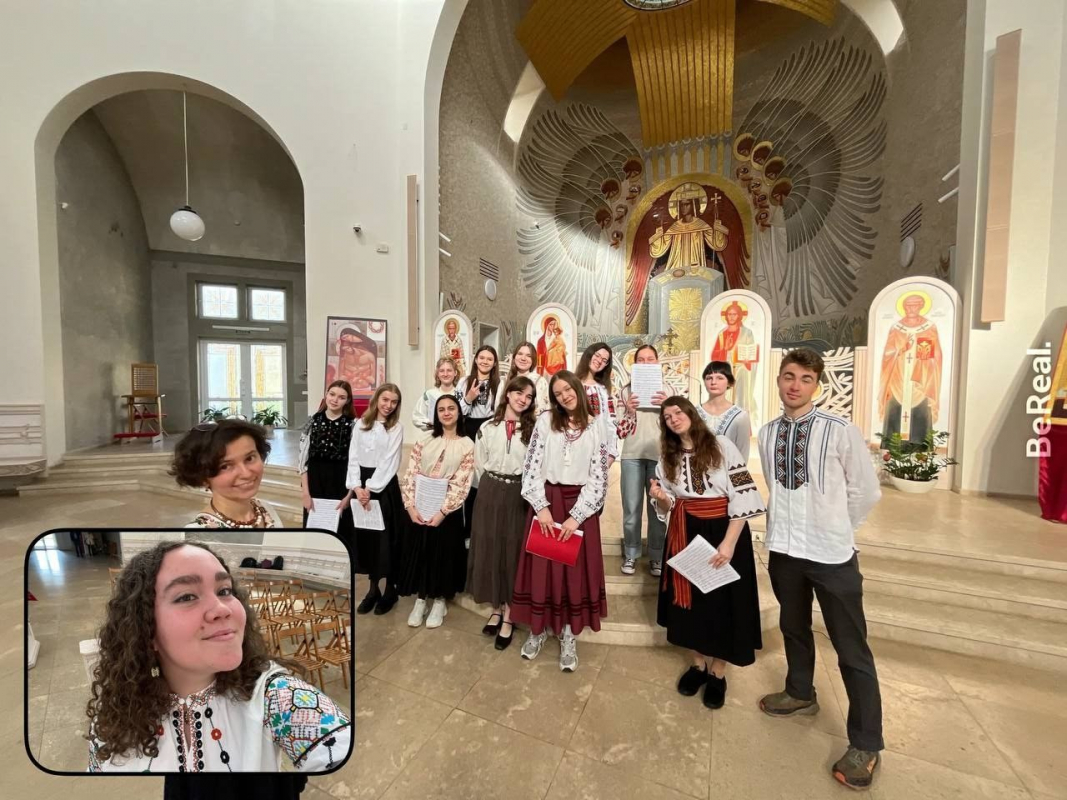 Тарас Іваник з колегами