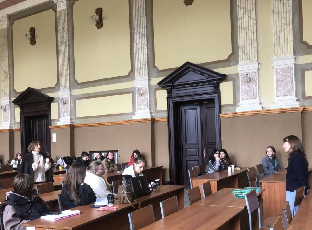 Фото з лекції