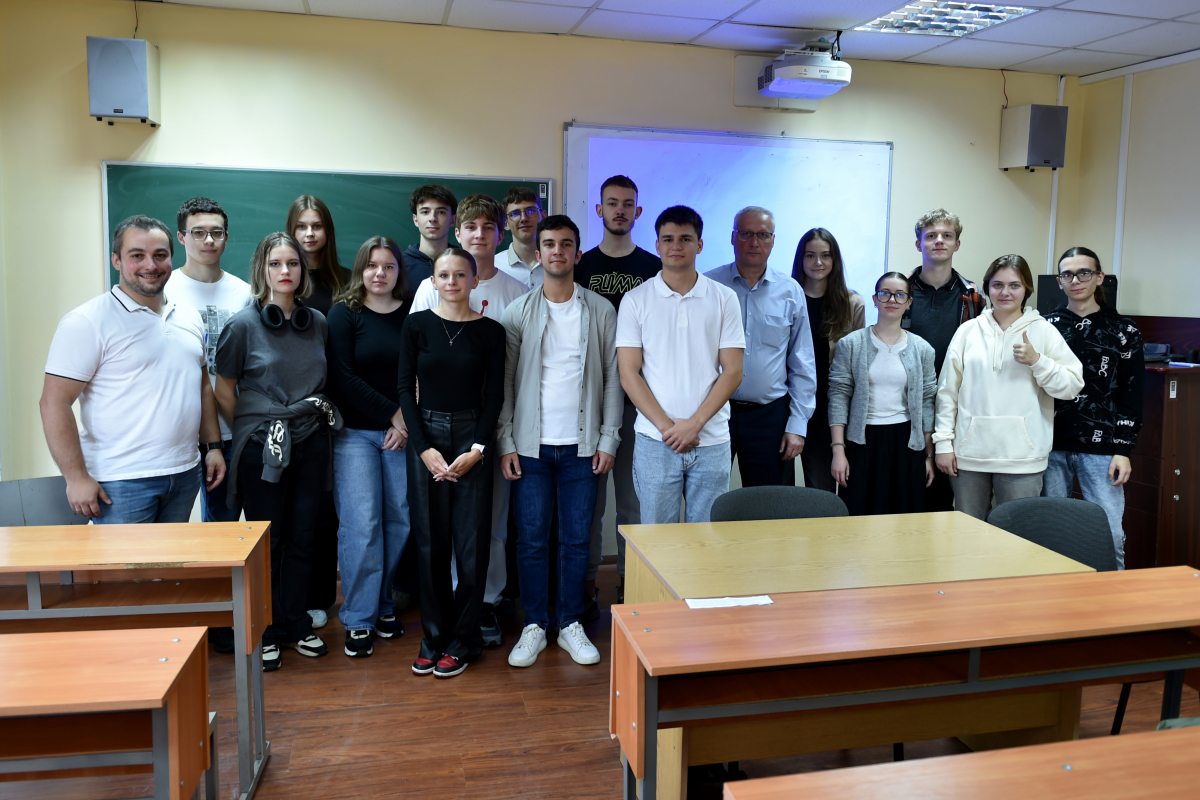 Фото із презентації проєктів