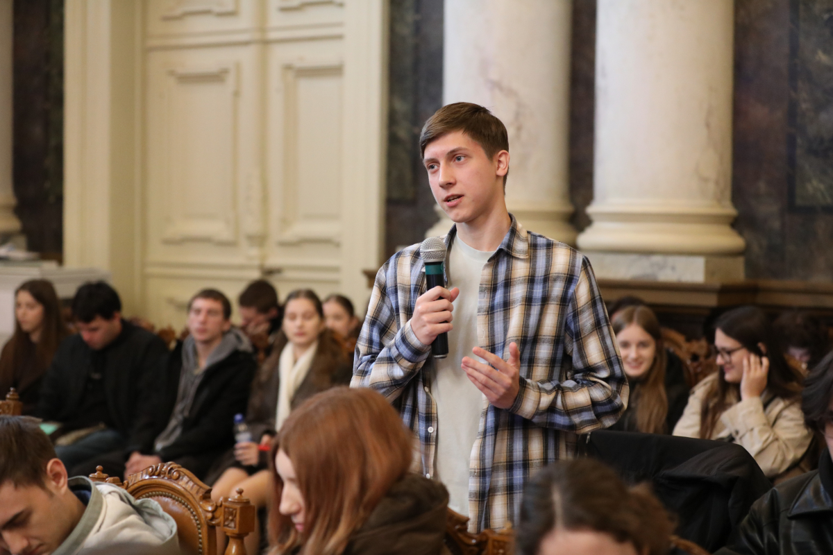 Фото з лекції