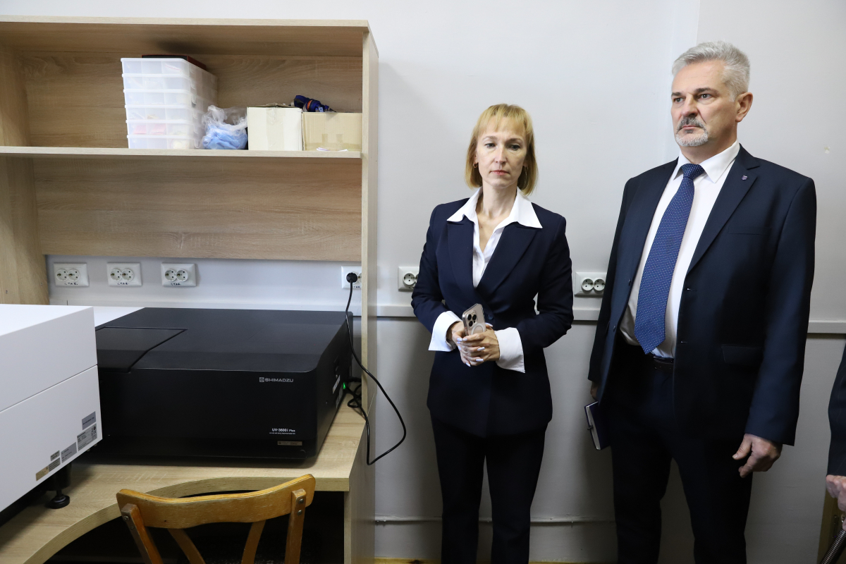 Фото з відкриття лабораторії