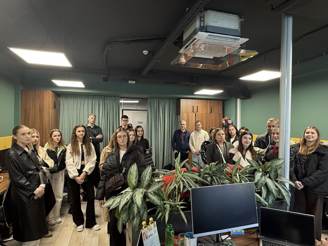 Фото з відвідин компанії