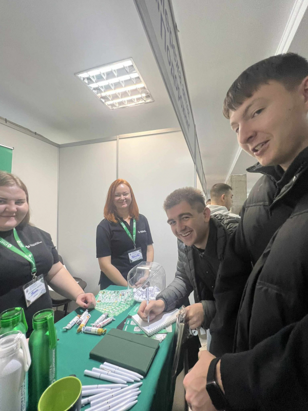 Фото з Ярмарку кар’єри