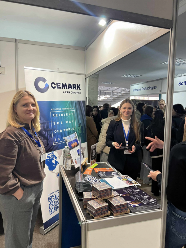 Фото з Ярмарку кар’єри