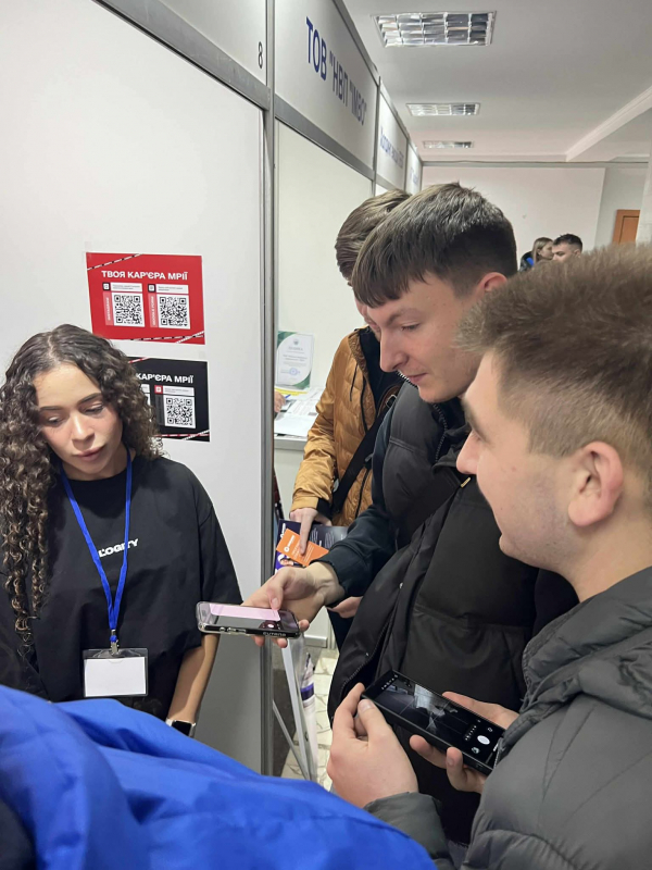 Фото з Ярмарку кар’єри