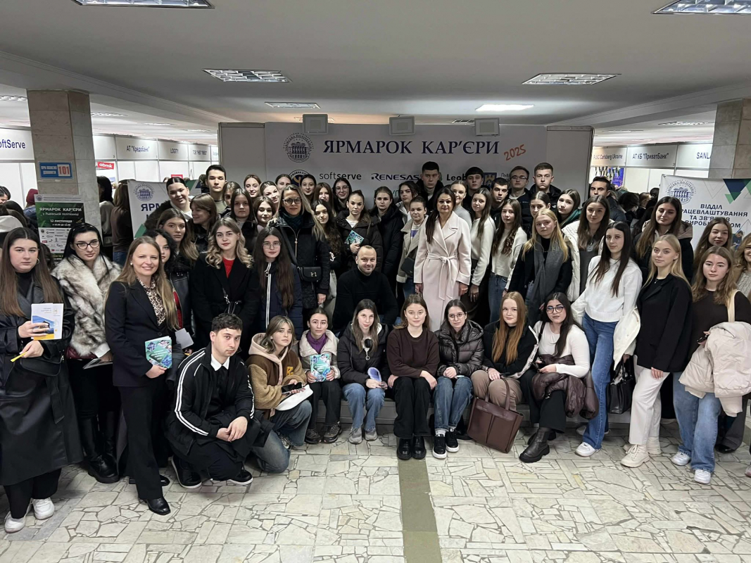 Фото з Ярмарку кар’єри