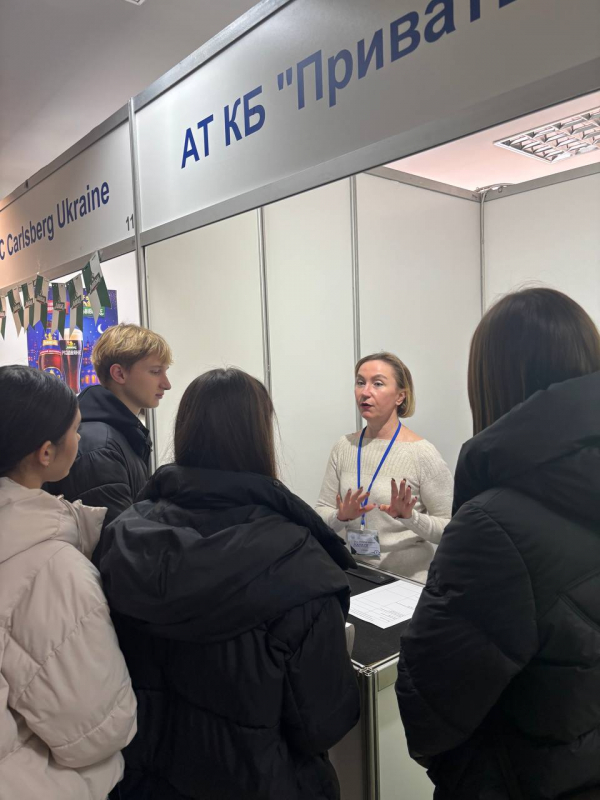 Фото з Ярмарку кар’єри