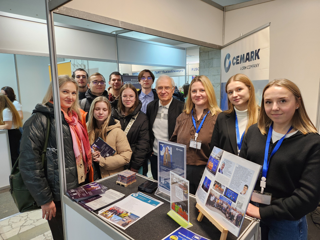 Фото з Ярмарку кар’єри