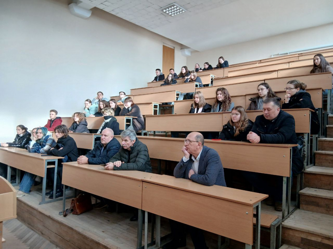 Фото із зустрічі на кафедрі МТ