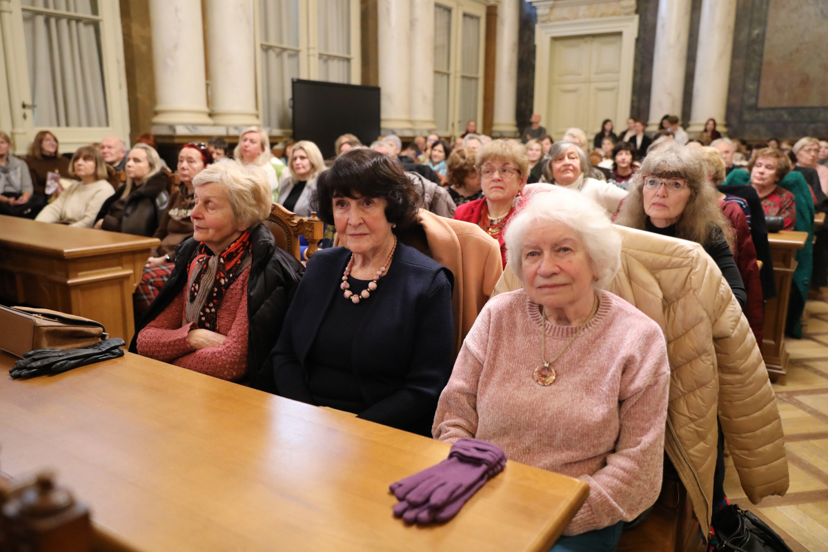 Фото із презентації