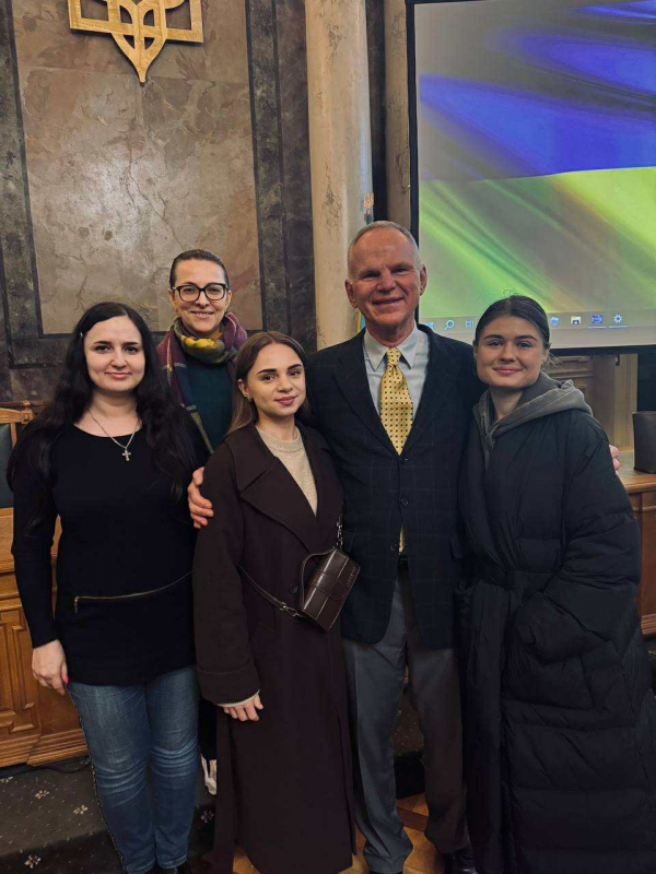 Фото з урочистих заходів