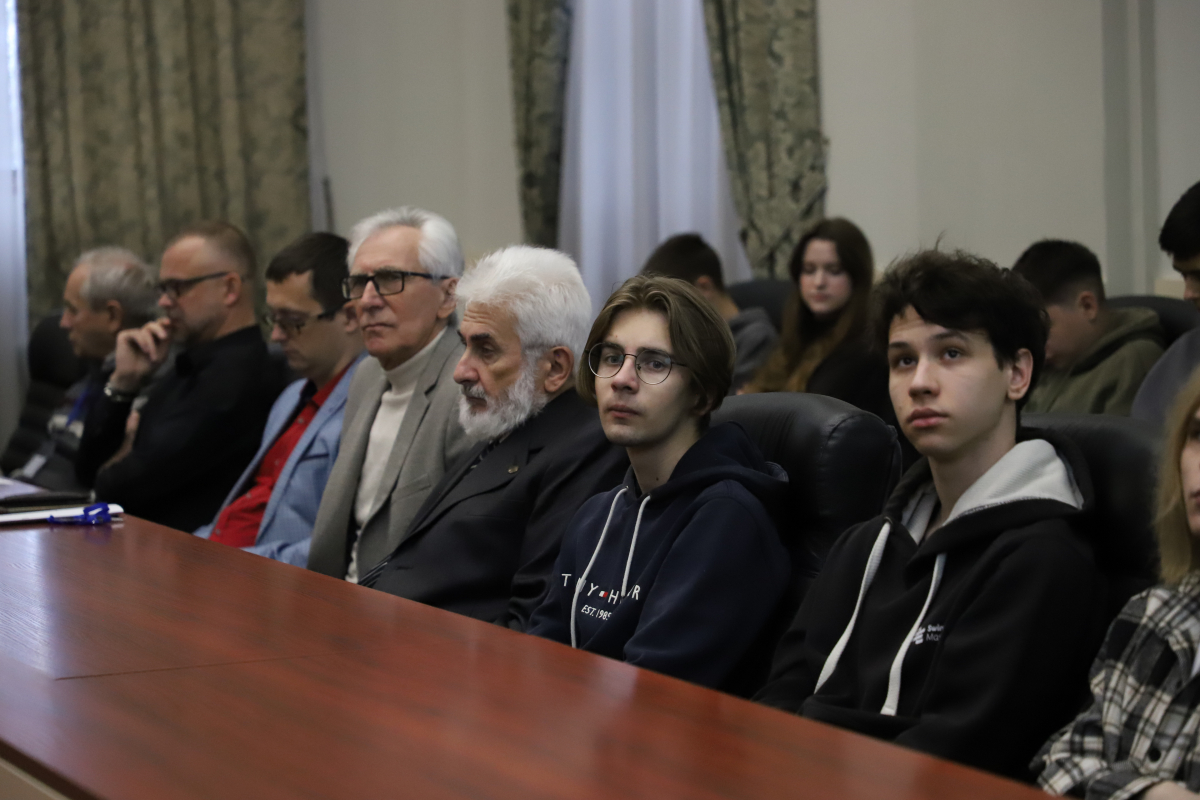 Фото з конференції у Львівській політехніці