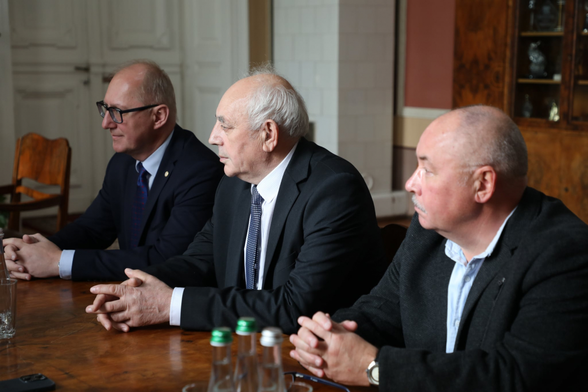 Фото із зустрічі у Львівській політехніці