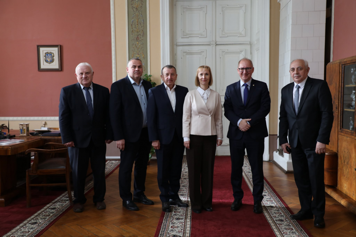 Фото із зустрічі у Львівській політехніці