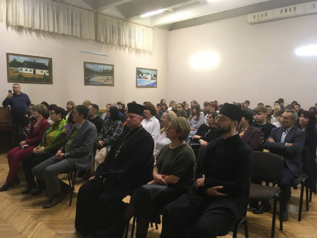 Фото з виставки