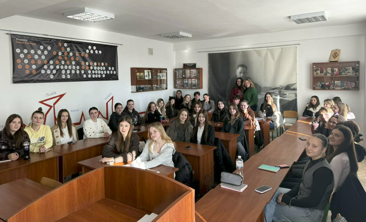 Фото із зустрічі на кафедрі МІКС