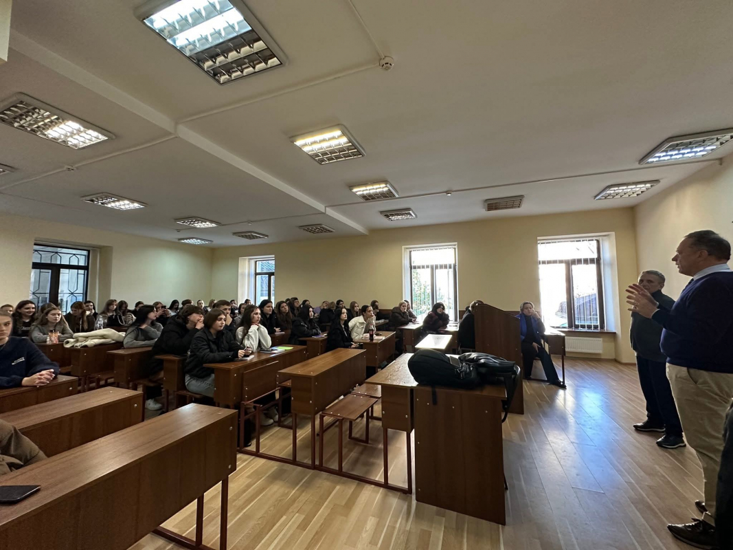 Фото з лекції