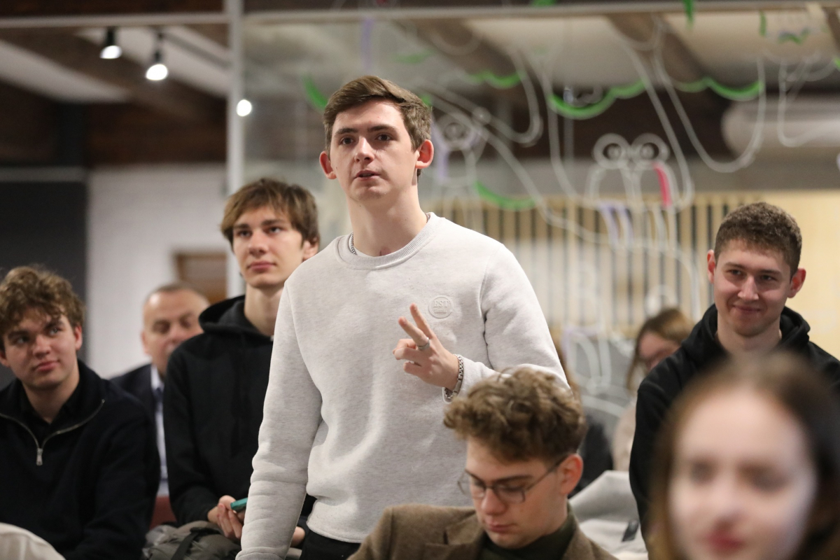 Фото із зустрічі у Львівській політехніці