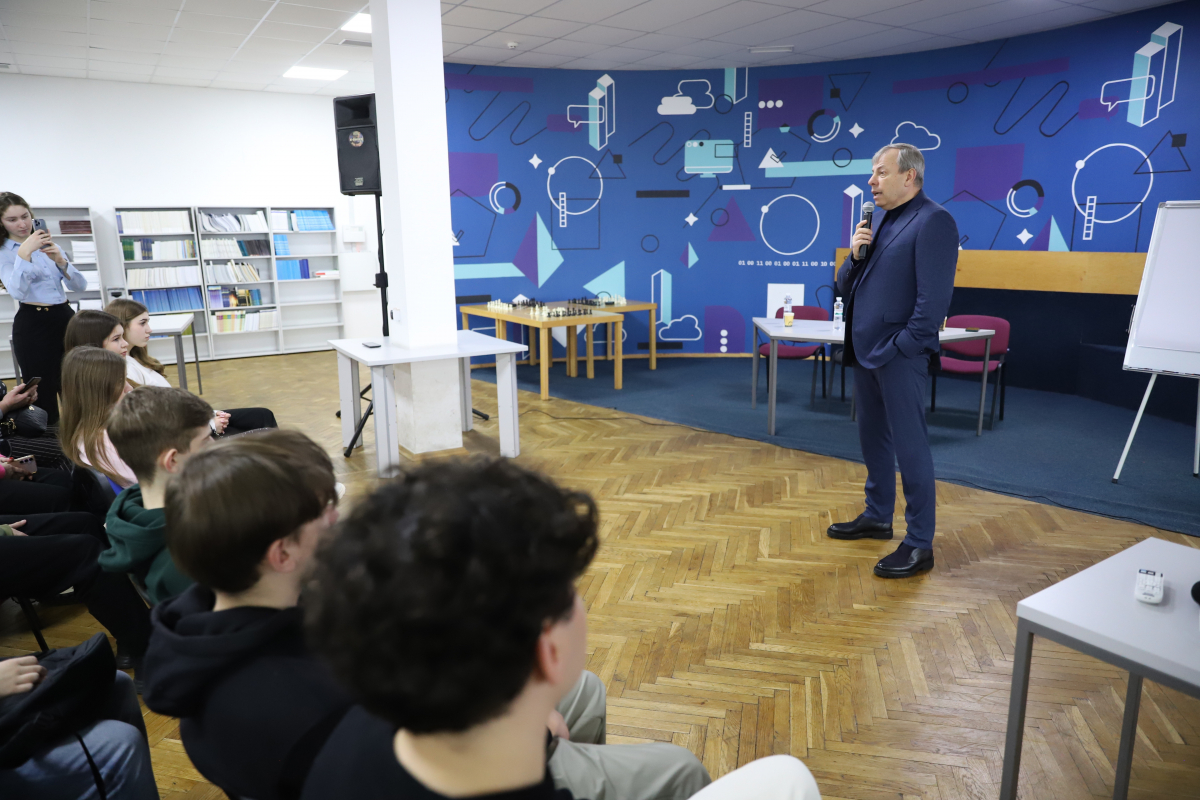 Фото із зустрічі у Львівській політехніці