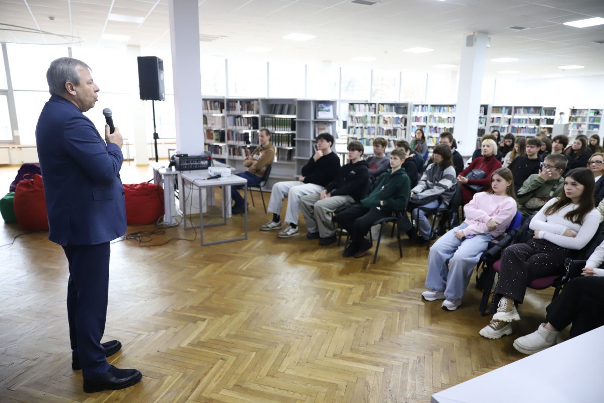 Фото із зустрічі у Львівській політехніці