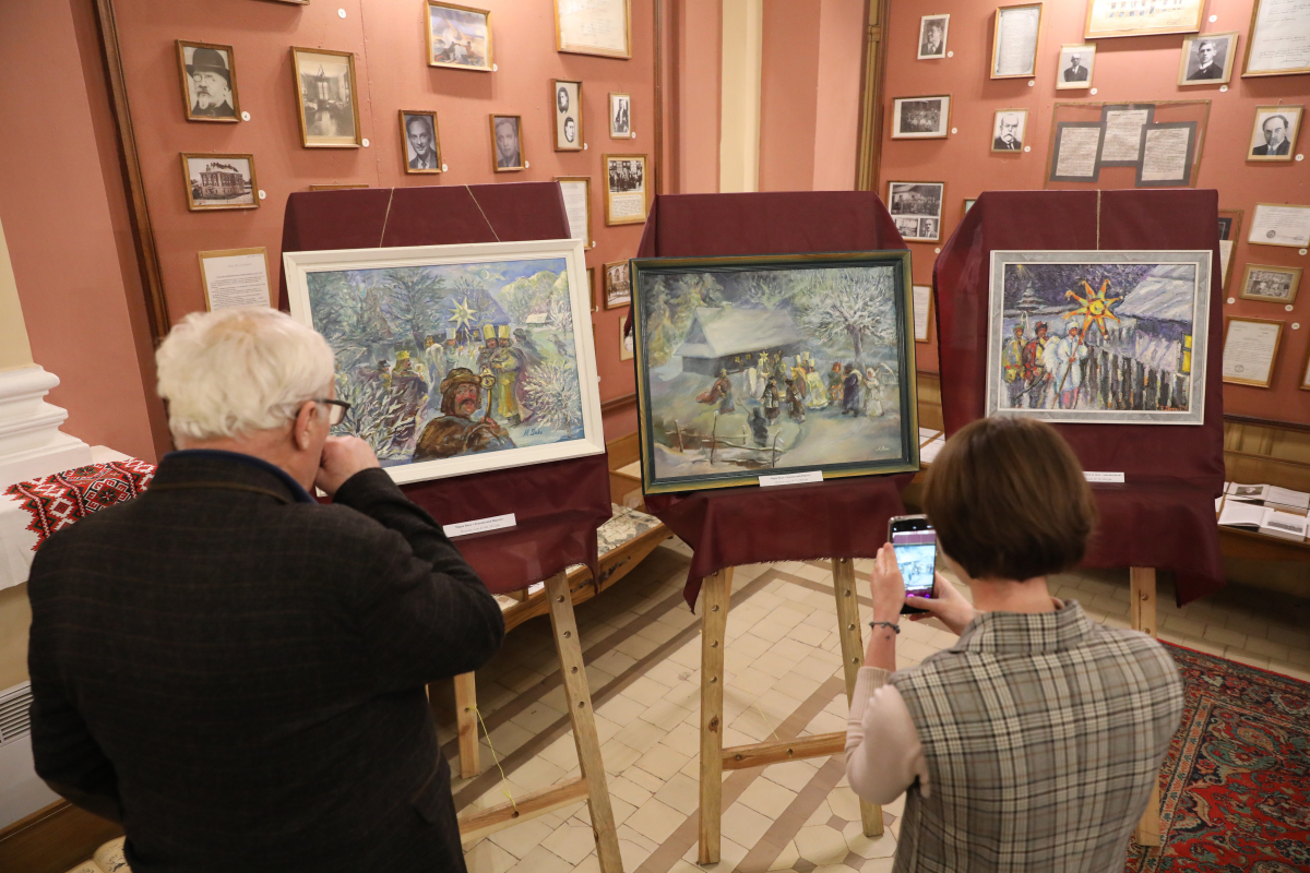 Фото з відкриття виставки