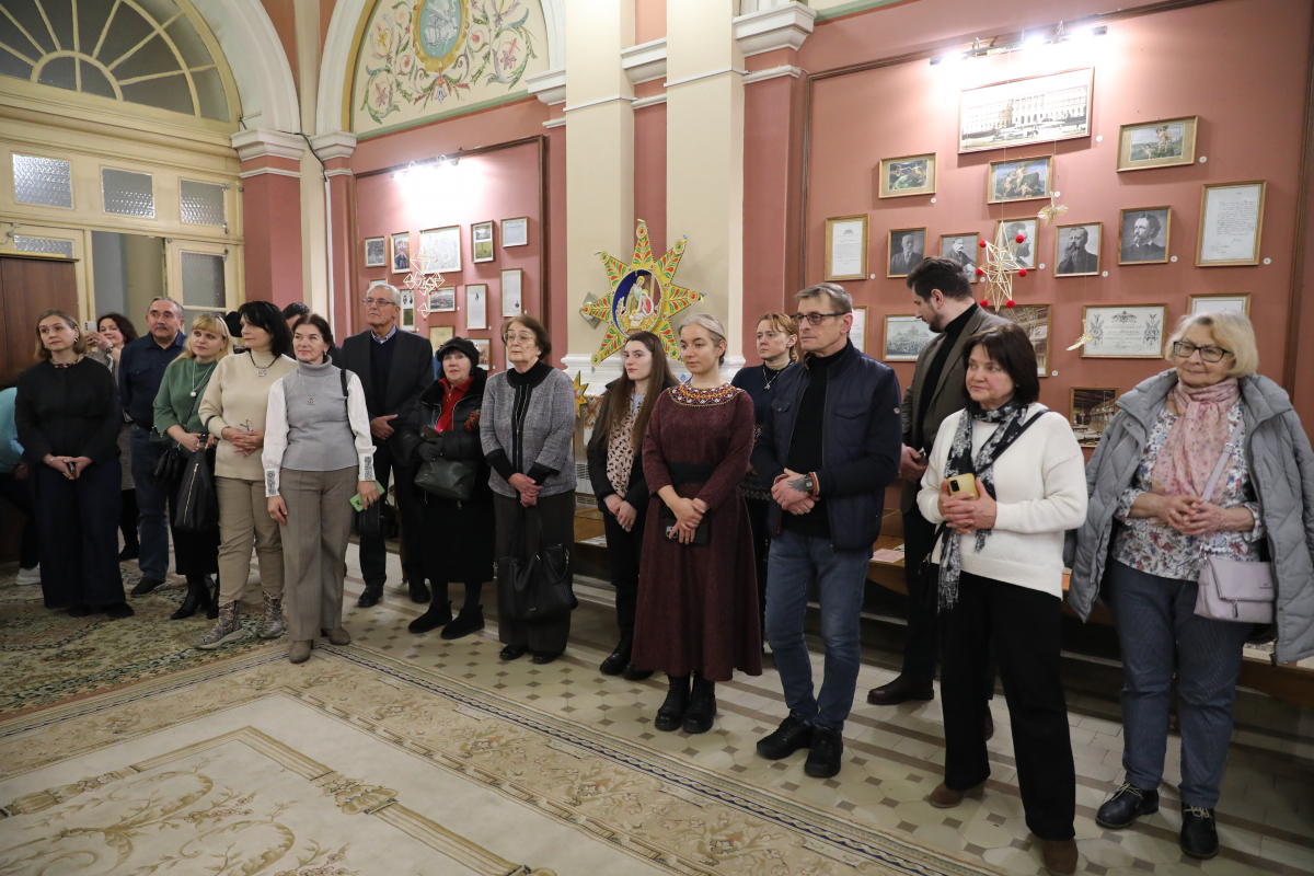 Фото з відкриття виставки