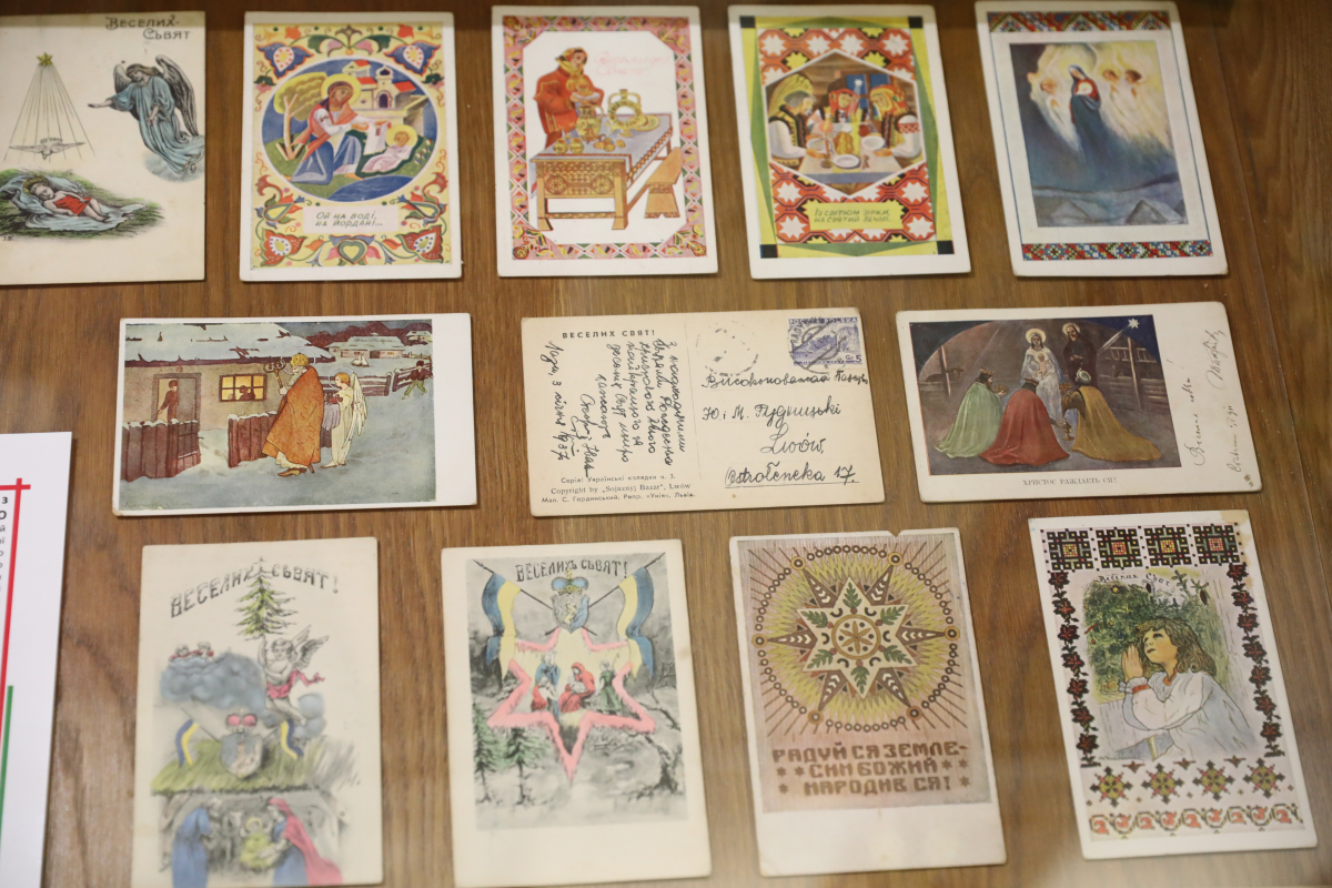 Фото з відкриття виставки