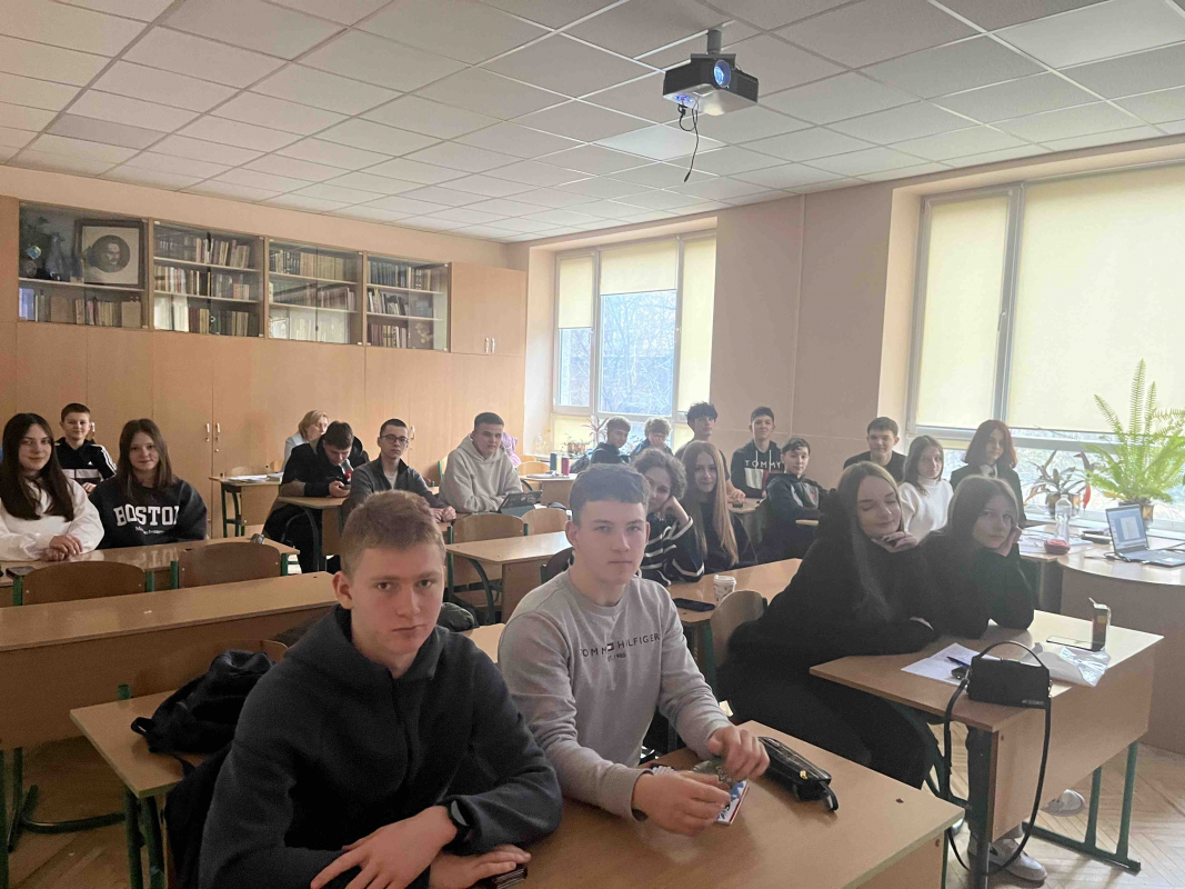 Фото з Днів Політехніки в гімназії