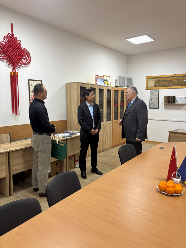 Фото з відвідин центру