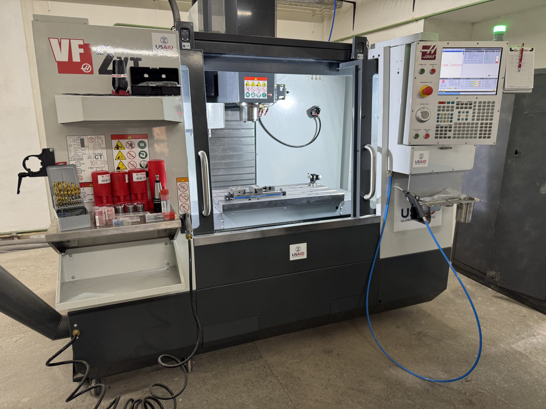 Фото з лабораторії ІМІТ