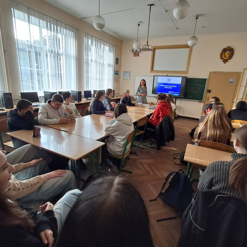 Фото з Днів Політехніки в школі