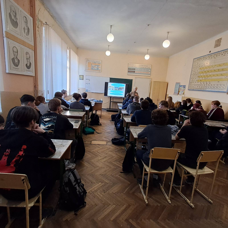 Фото з Днів Політехніки в школі