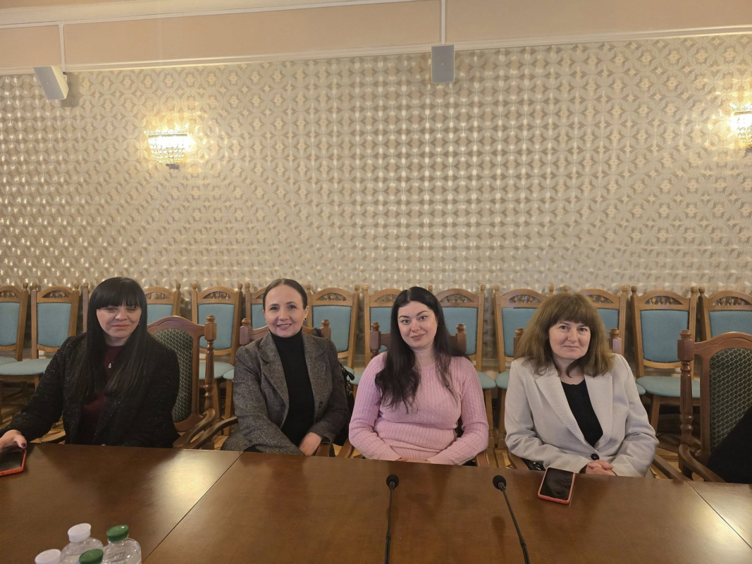 Фото із круглого столу