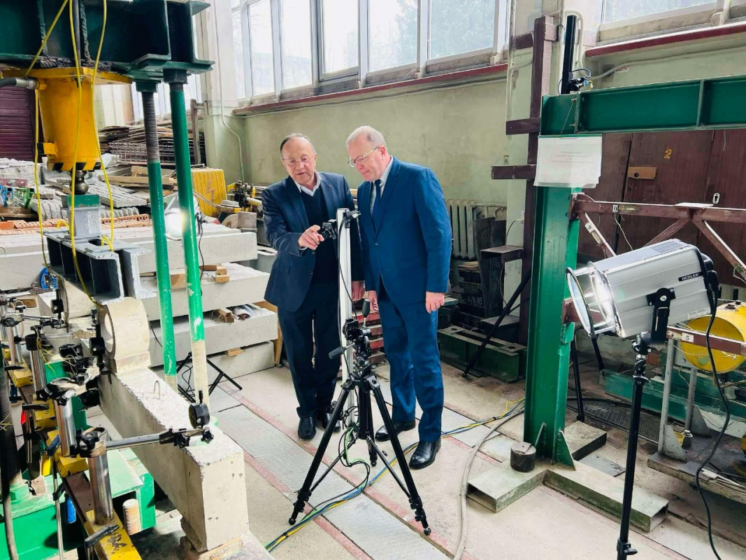 Фото із зустрічі у Львівській політехніці