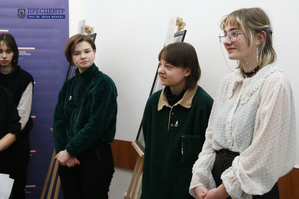 Фото з виставки