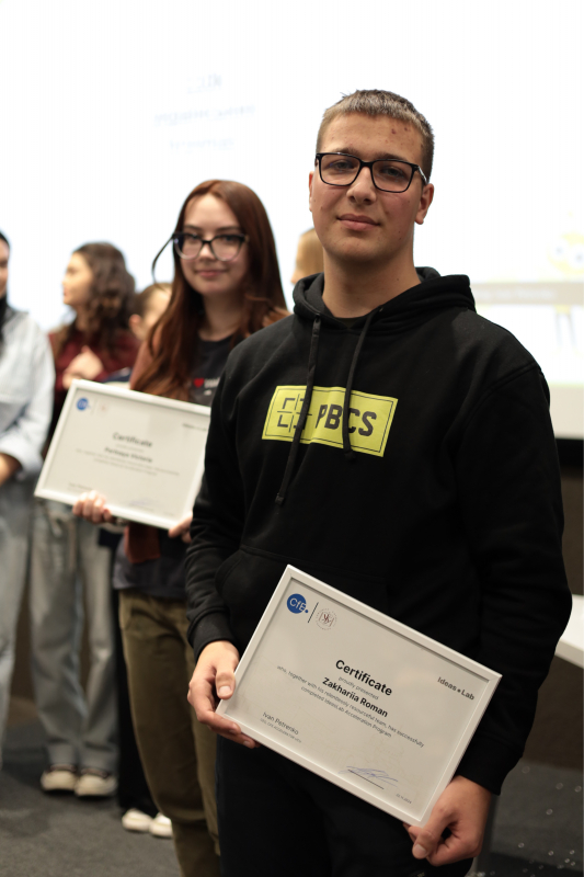 Фото з нагородження переможців