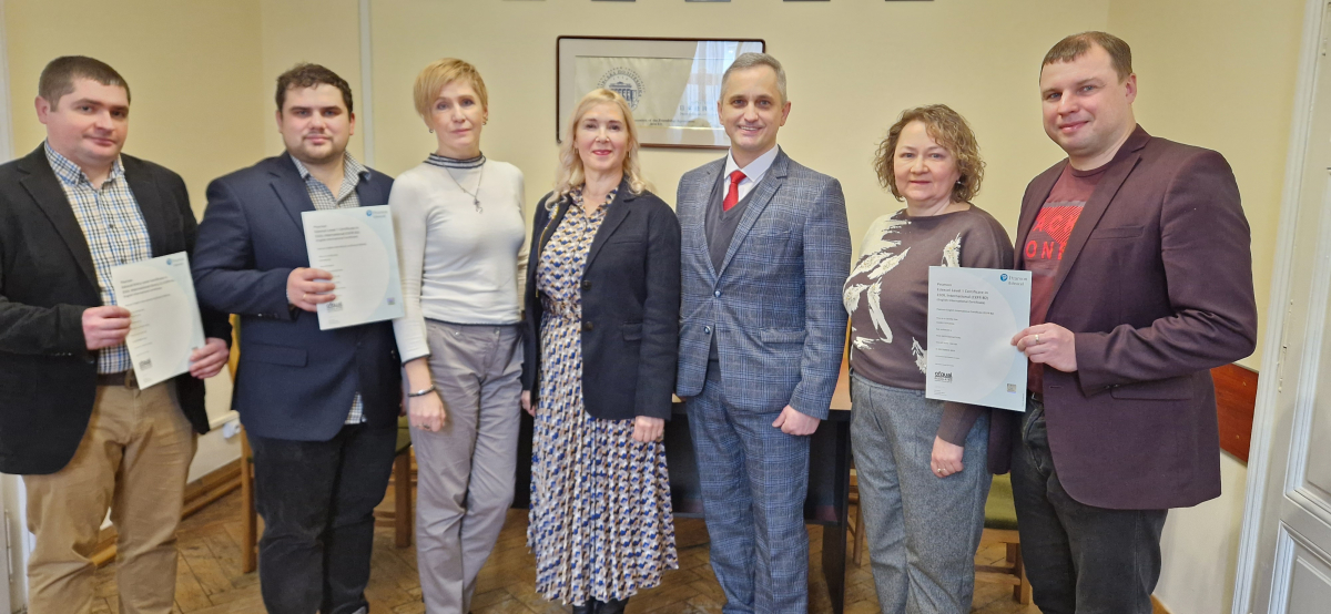 Фото з одержання сертифікатів